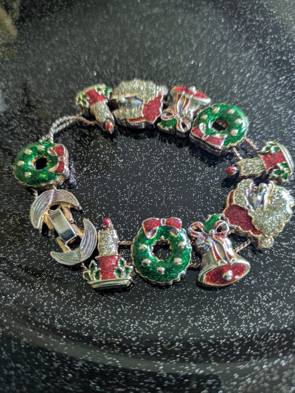 54. Holiday Charm Bracelet ($10/3for$25/Freewith$50purchase)